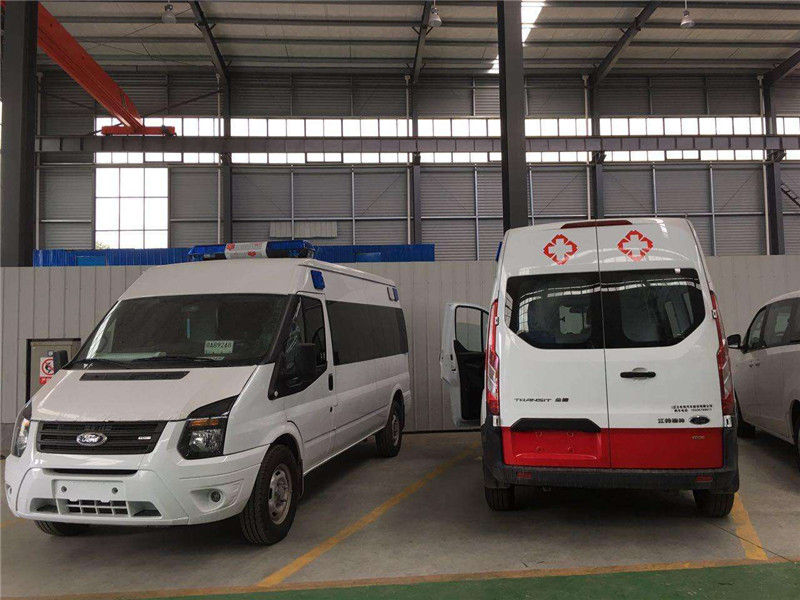 廣州救護車廠家跟你聊聊為什么無人避讓救護車？01